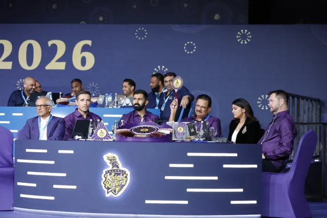 KKR Sign Saurabh Dubey as Replacement for Injured Akash Deep Ahead of IPL 2026